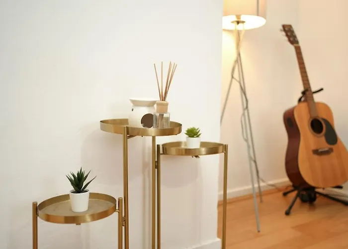 London Oasis Flat With High-Speed Broadband And Free Parking