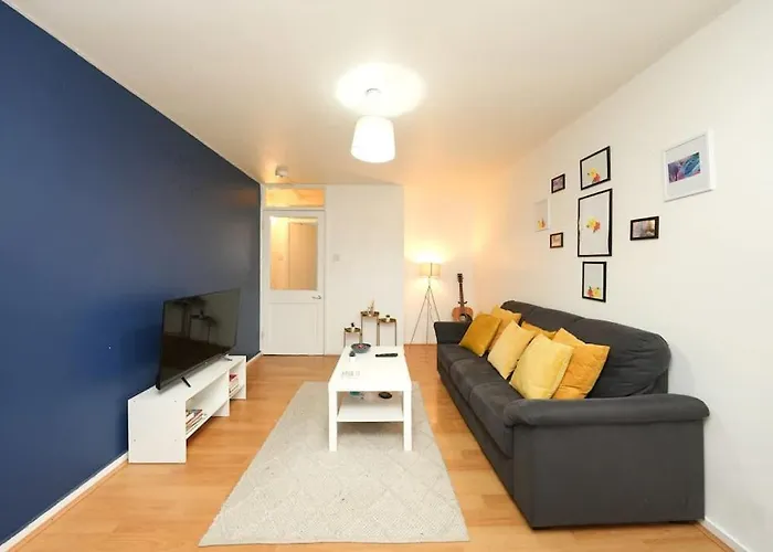 London Oasis Flat With High-Speed Broadband And Free Parking