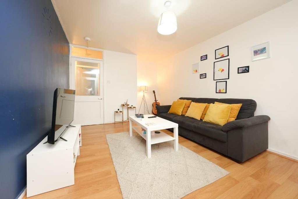 Apartamento Oasis Flat With High-speed Broadband And Free Parking *