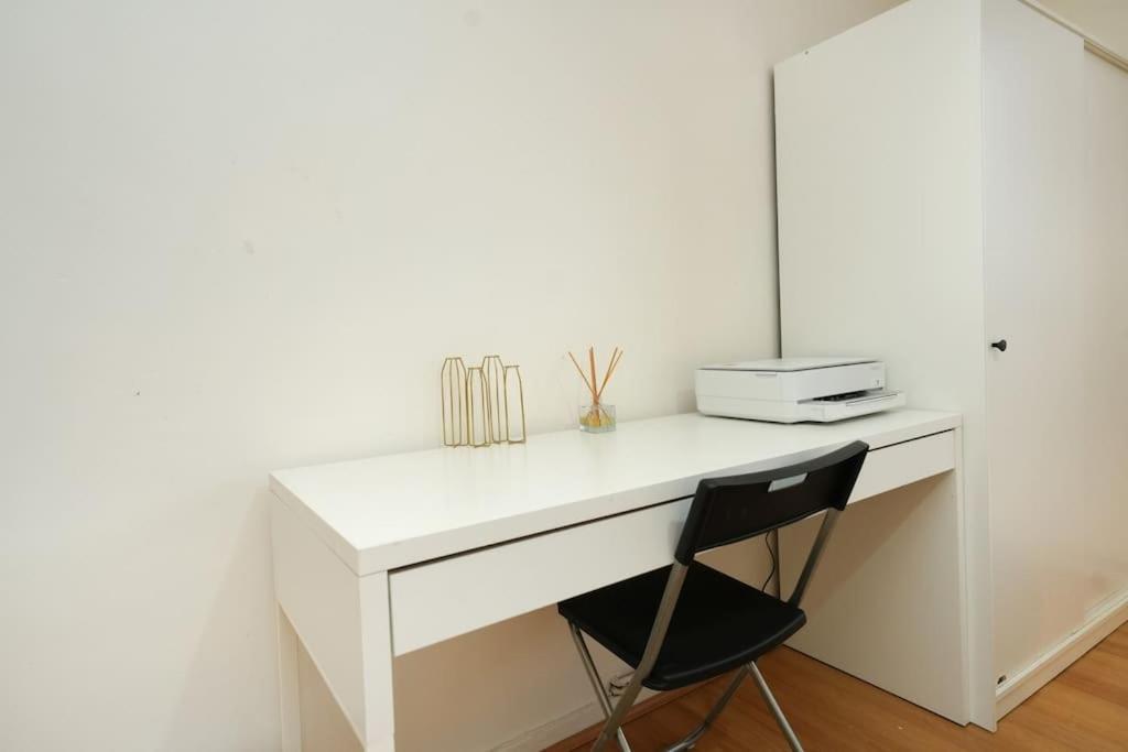 Apartamento Oasis Flat With High-speed Broadband And Free Parking *